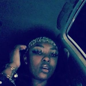 Meet your Posher, Faye